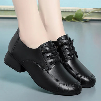 2025 Spring Women's Lace-up Premium Leather Shoes – Retro Casual Comfortable Soft Sole Square Heel