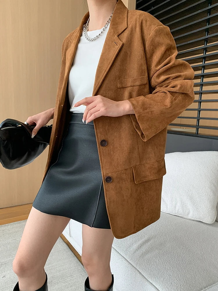 Women's Faux Suede Jacket – Loose Silhouette, Warm Thick Coat, High-Quality Autumn & Winter Fashion Outerwear 2025