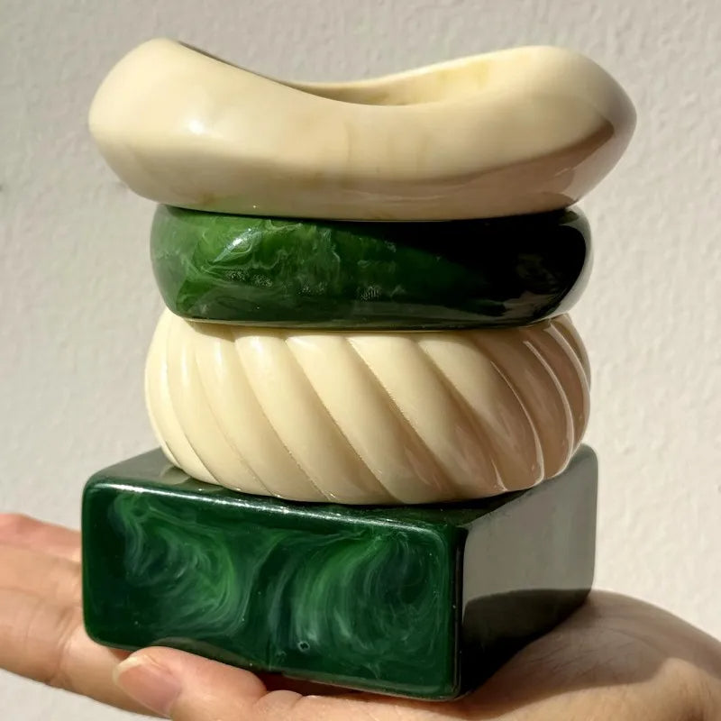 Green & White Wide Resin Bracelet – Irregular Square Chunky Bangle for Women | Elegant Autumn-Winter Fashion Jewelry