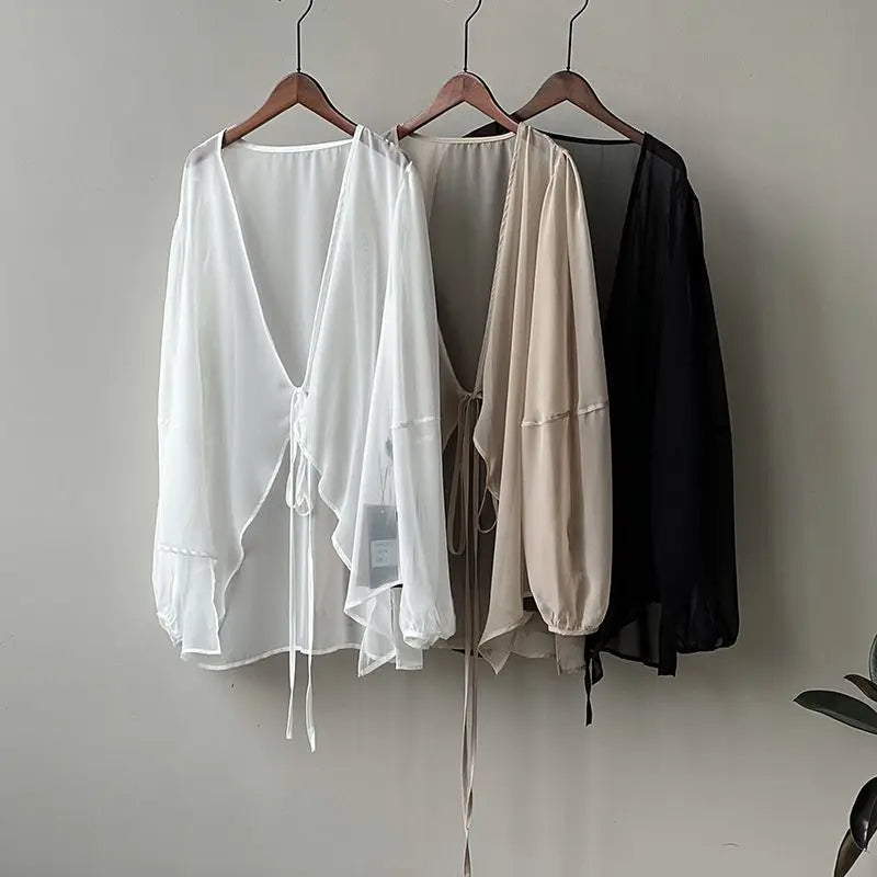 Lockeres Langarmshirt mit V-Ausschnitt für Damen – Schnürung im koreanischen Stil, einfarbiger Sommerchiffon, atmungsaktiv und minimalistisch