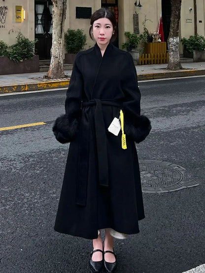 Hepburn Style High-End Women's Wool Coat – Winter Commuter Coat with Fur Sleeves, Lace-Up Slimming Long Coat