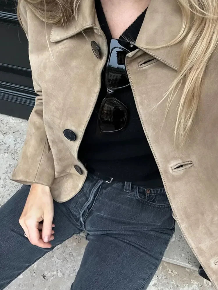 2025 Autumn Brown Single Breasted Lapel Pocket Jacket for Women – Warm Long Sleeve Versatile Short Coat